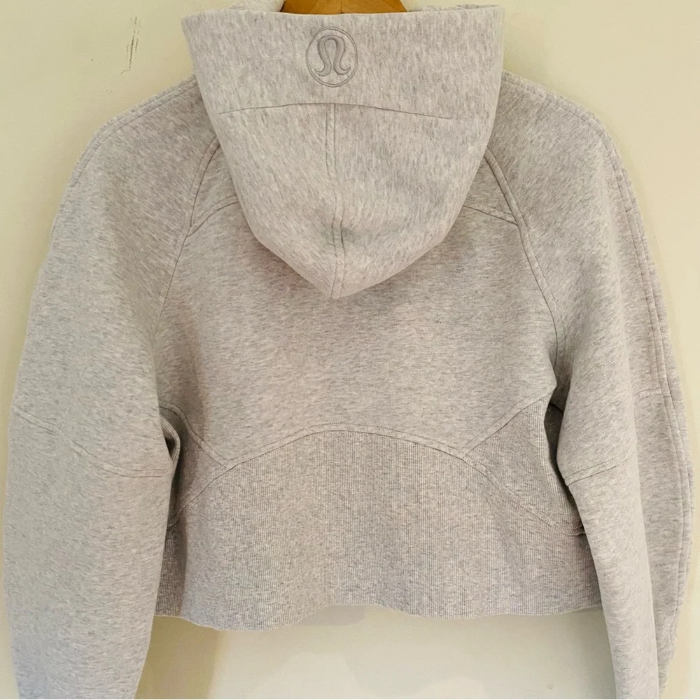 Lululemon women’s gray 1/2 zip hoodie sweatshirt w/ handwarmer pocket Sz M/L